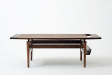 Load image into Gallery viewer, Jens Risom : T 390 Low table with magazine rack