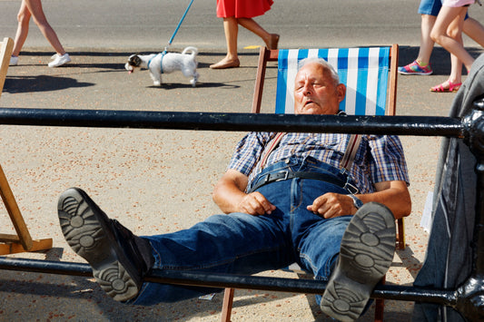 Martin Parr : Man on deckchair, Scarborough
