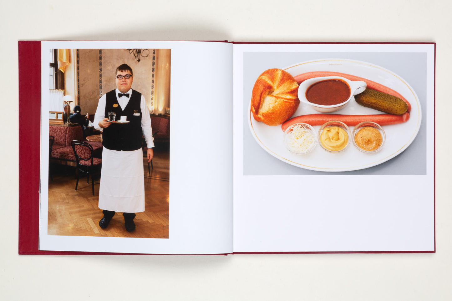 Martin Parr : Cakes and Balls