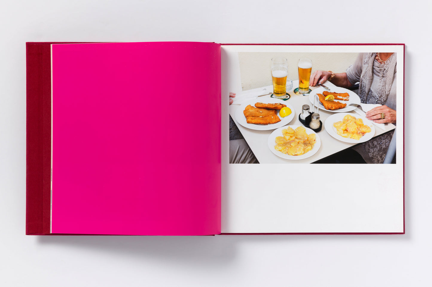Martin Parr : Cakes and Balls