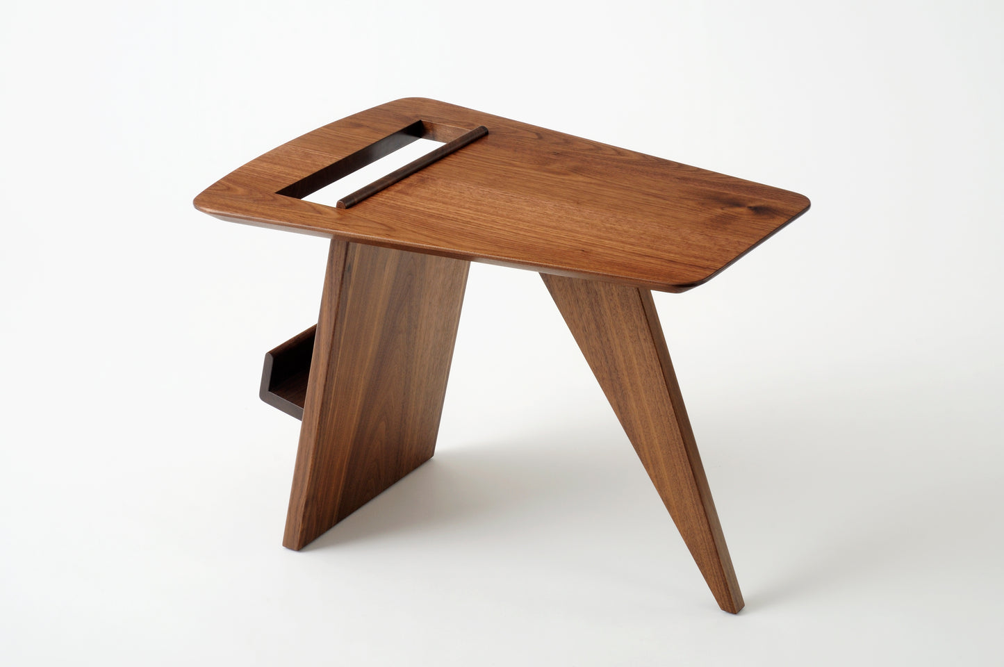 Jens Risom : T 539 Magazine table [oak]